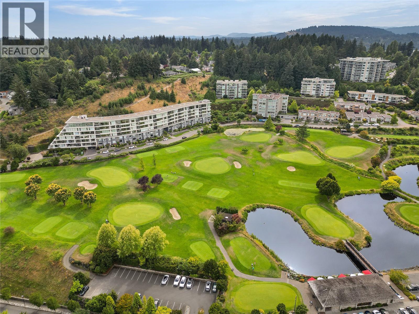 307 5332 Sayward Hill Crescent, Saanich
