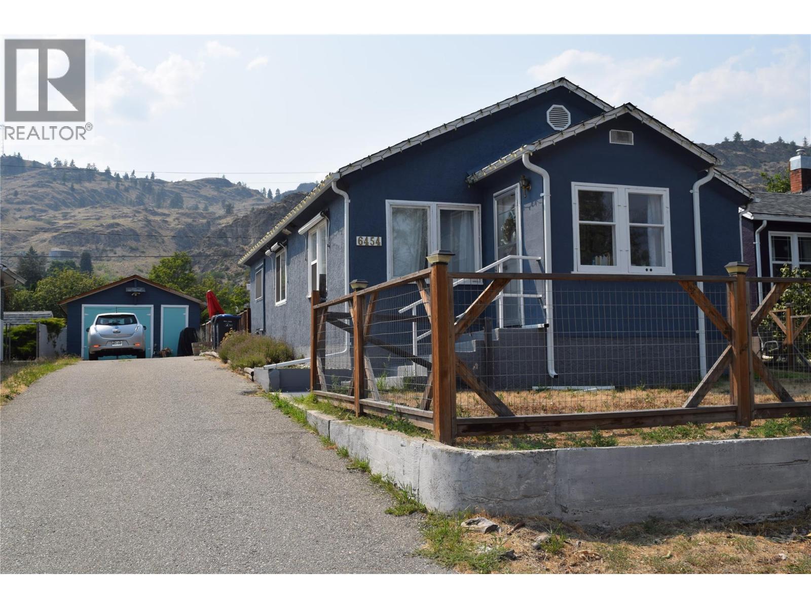 6454 KOOTENAY Street - 1