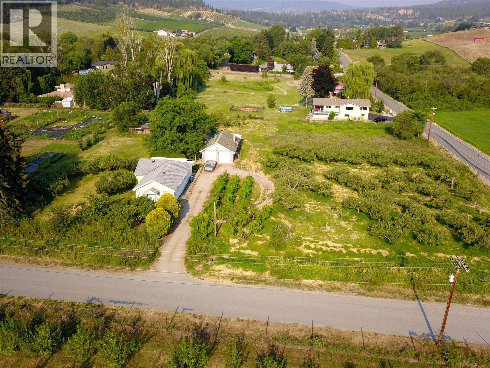 10216 Lumsden Avenue - 1