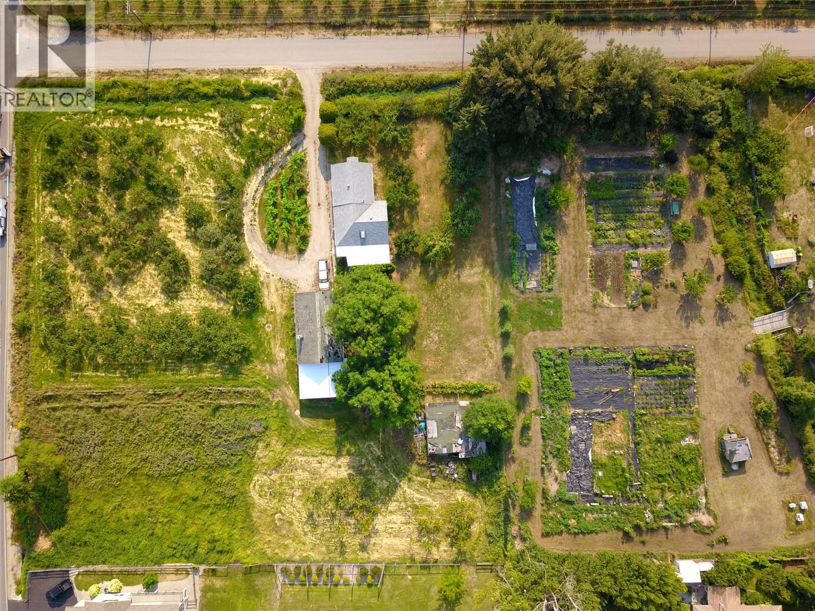 10216 Lumsden Avenue - 3