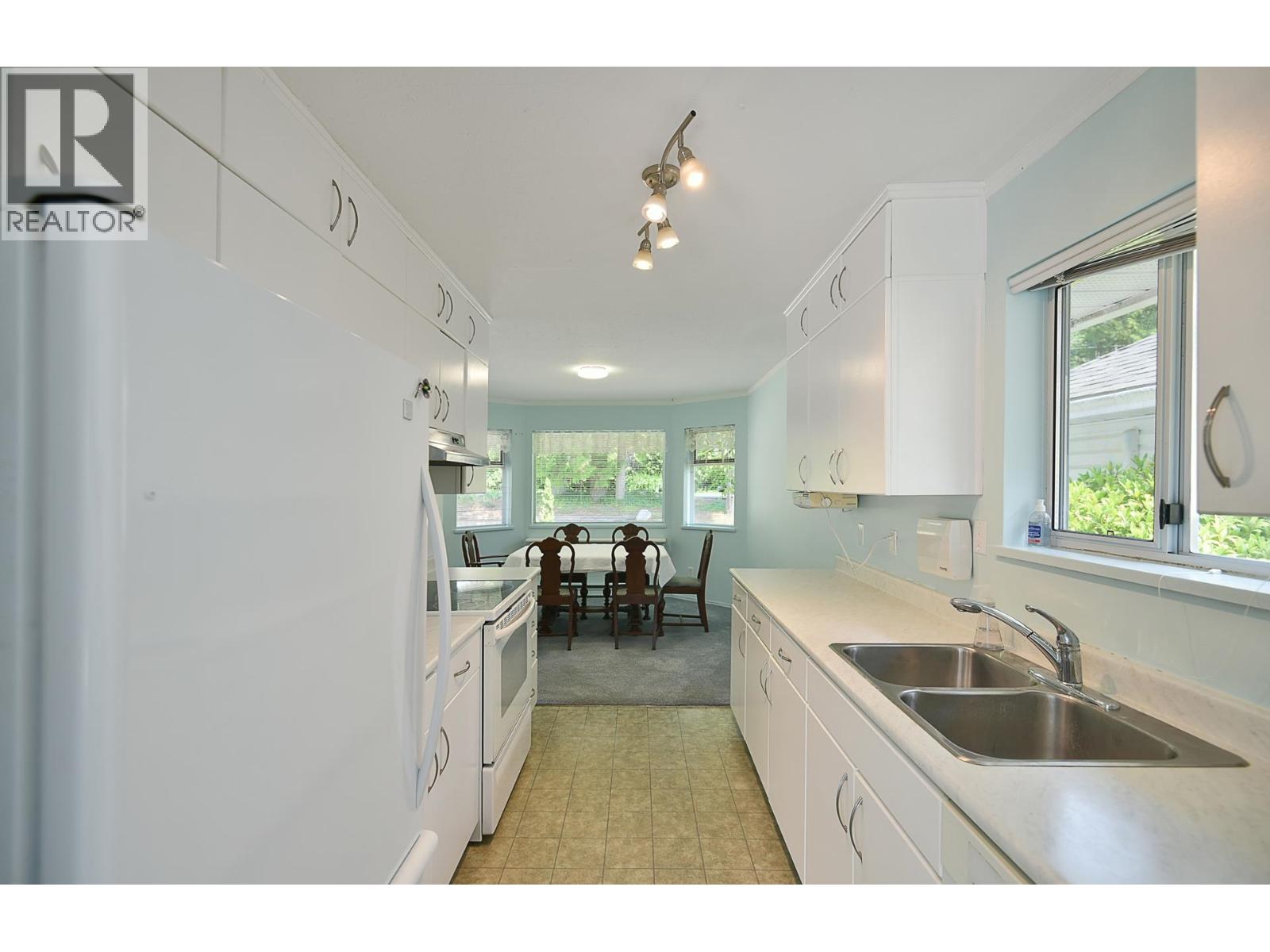4 783 REED ROAD, Gibsons