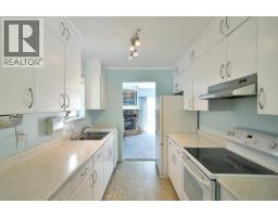 4 783 Reed Road, Gibsons, BC V0N1V7 Photo 8