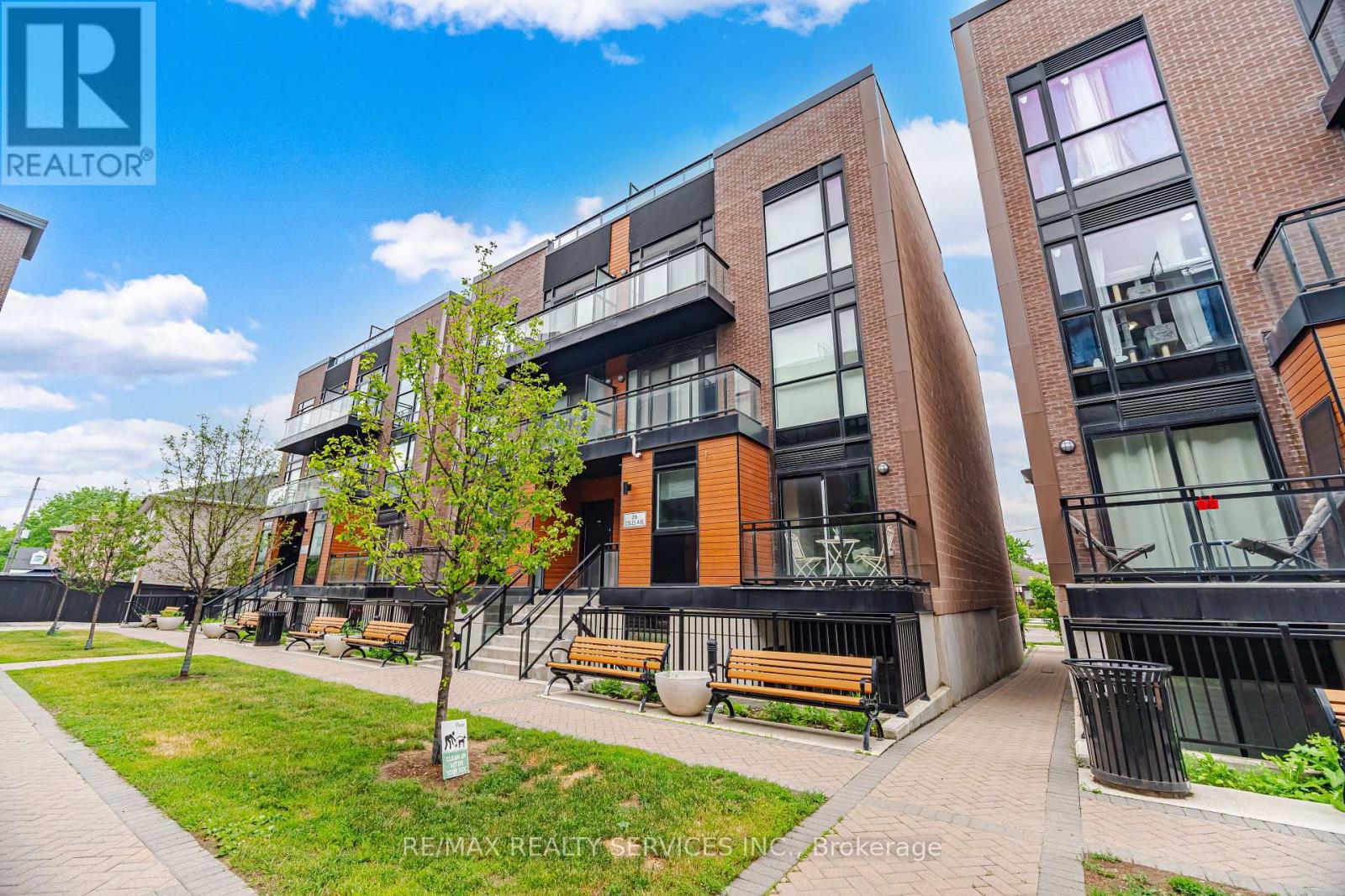 #302 26 COLES AVENUE - 2