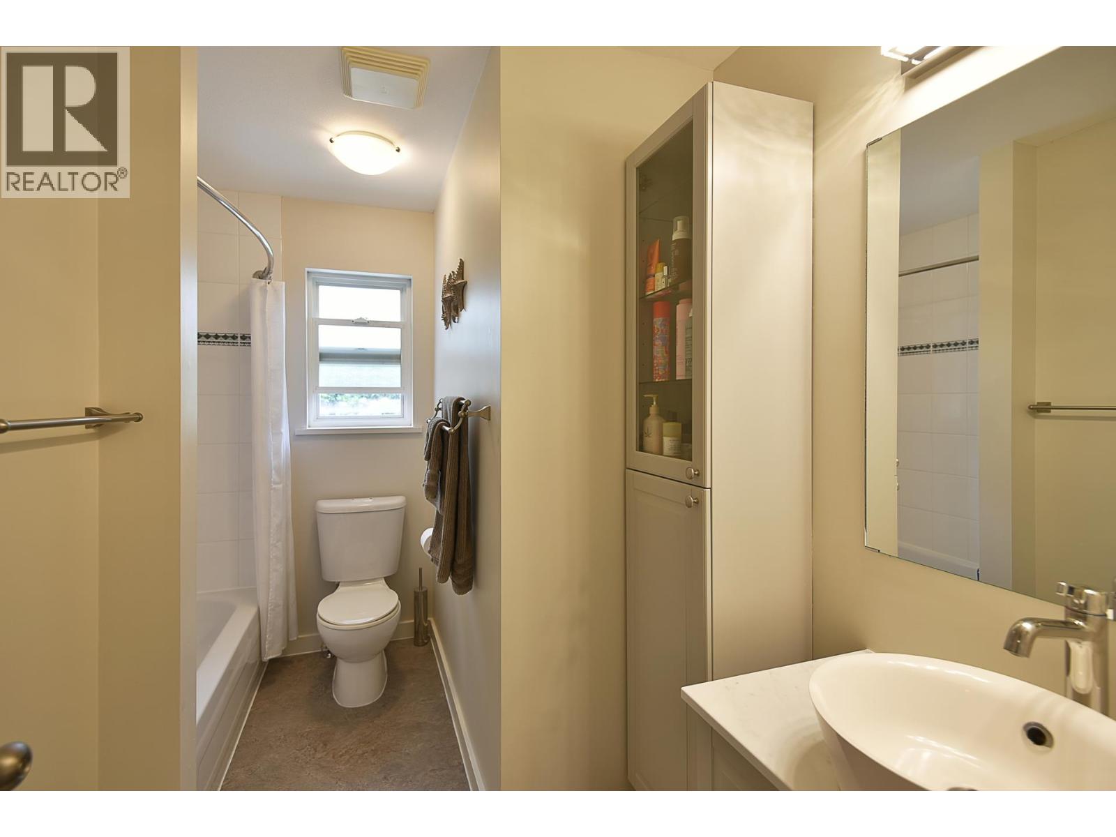 5866D TURNSTONE CRESCENT, Sechelt