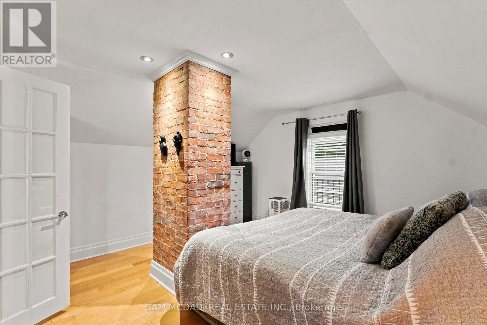 1498 FIRELANE 2 - Image 22
