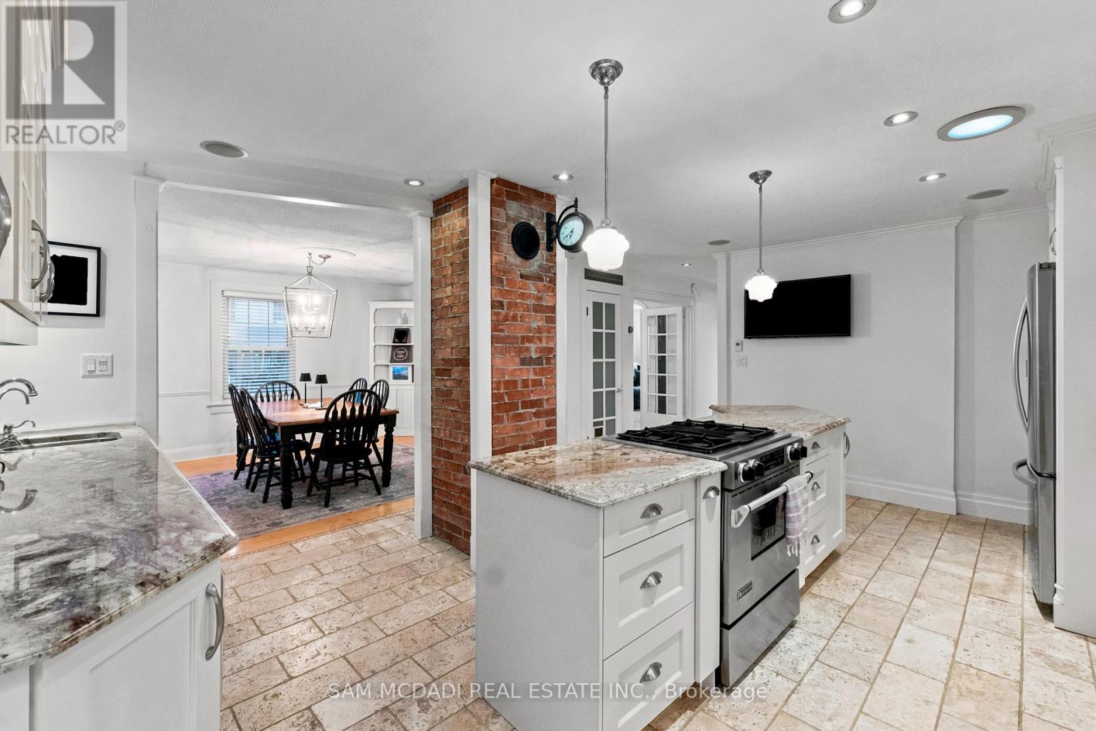 1498 FIRELANE 2 - Image 9