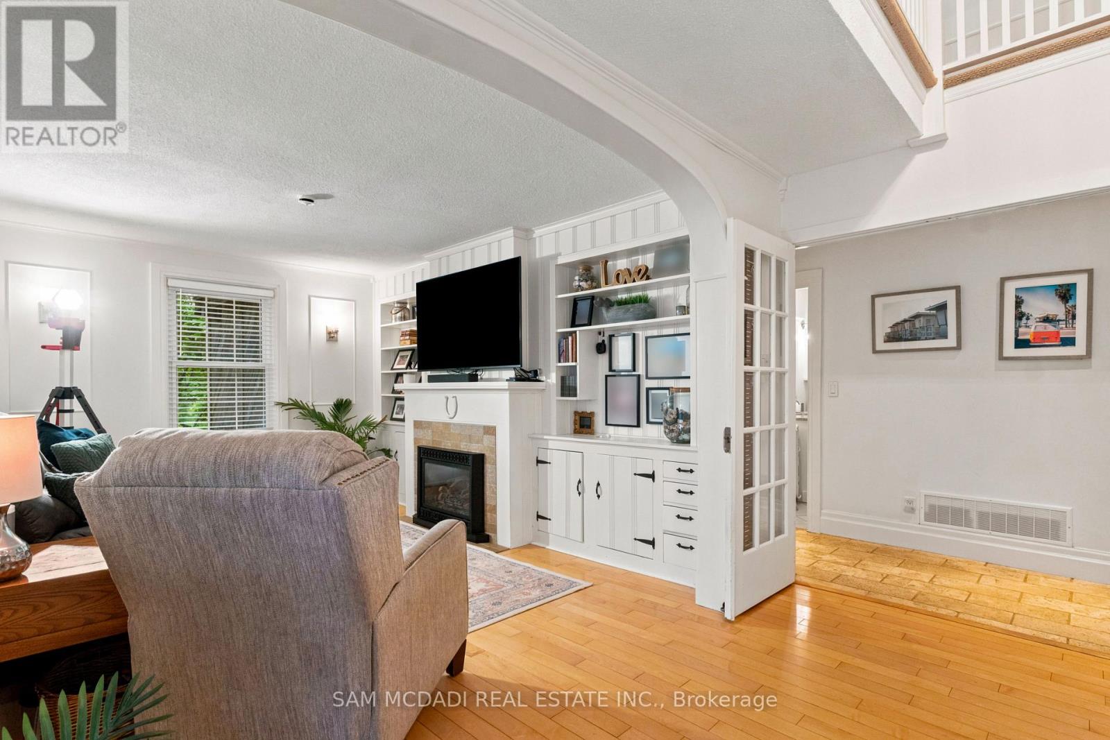 1498 FIRELANE 2 - Image 5