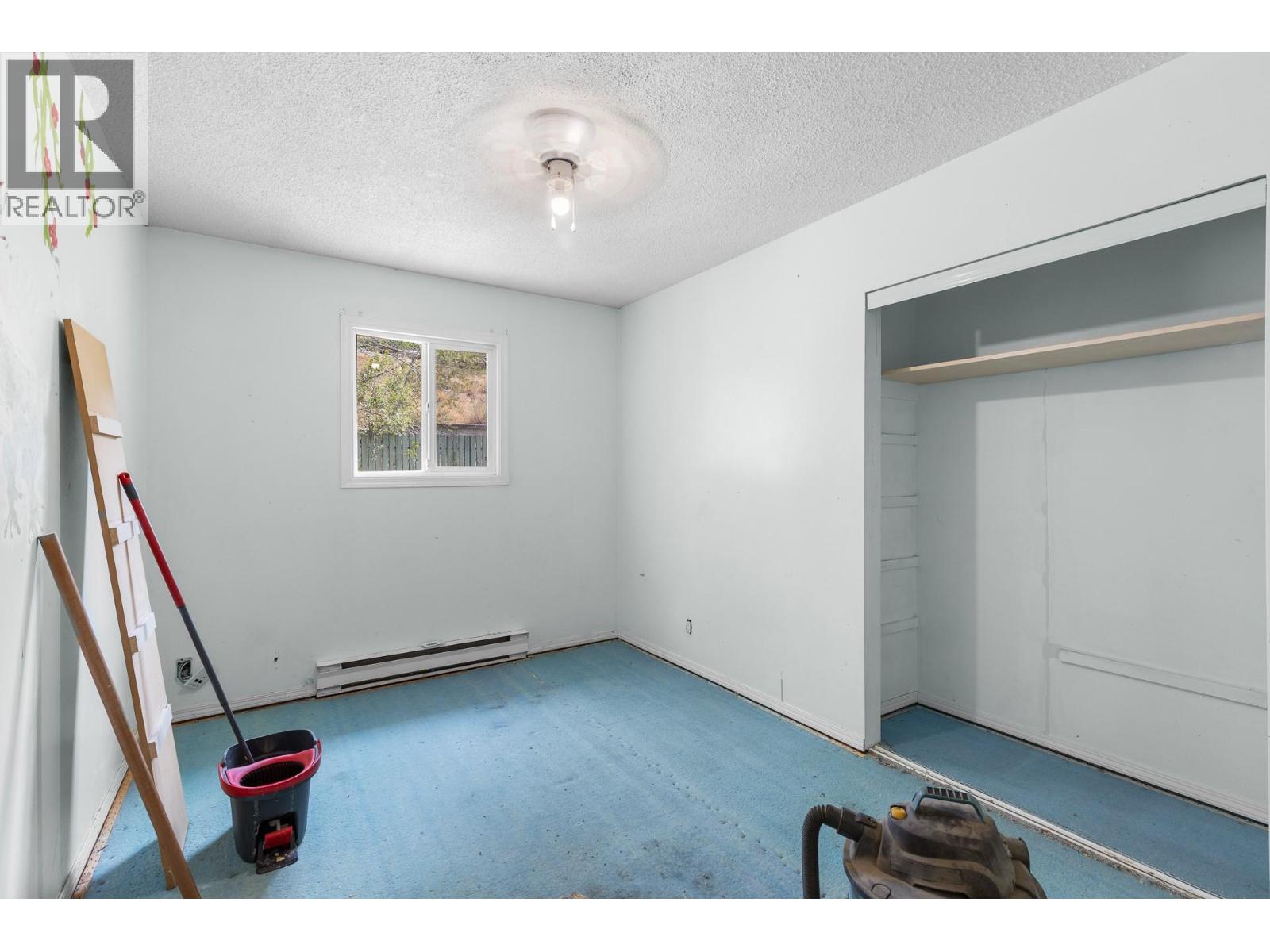 695 Girard Road - 24