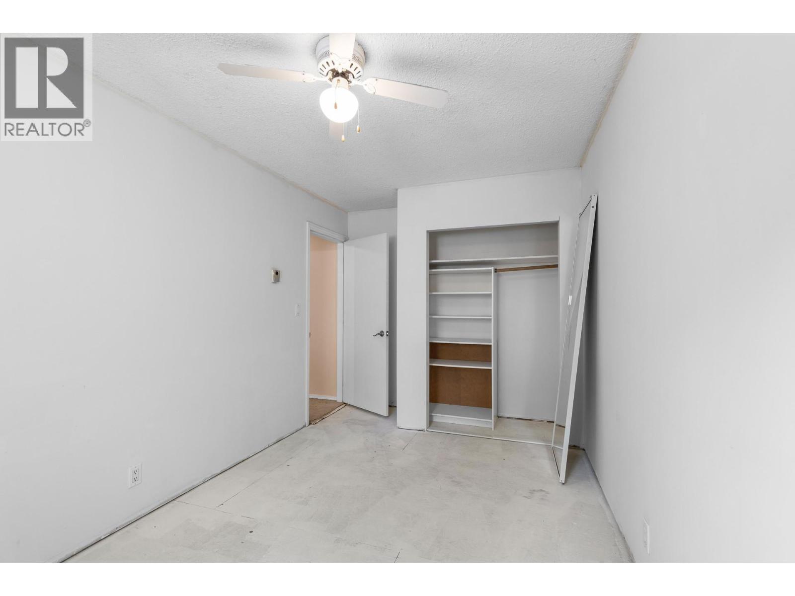 695 Girard Road - 26
