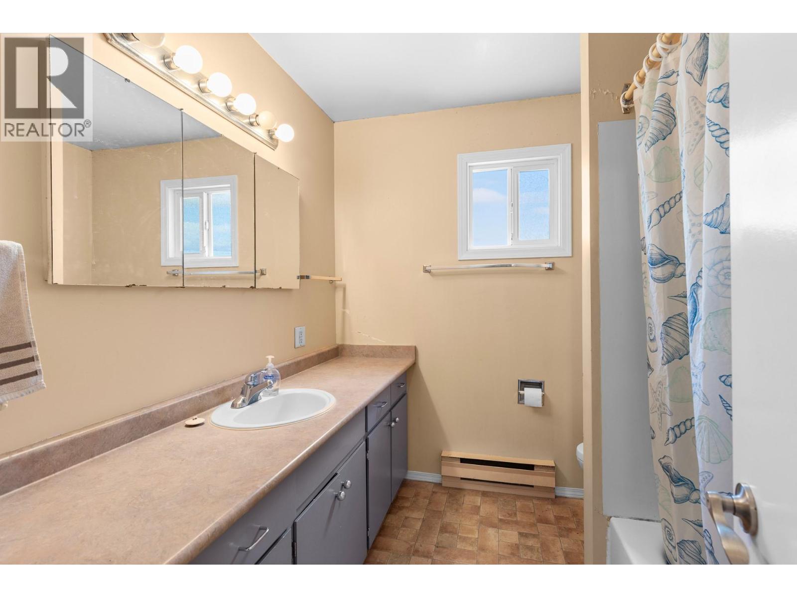 695 Girard Road - 27