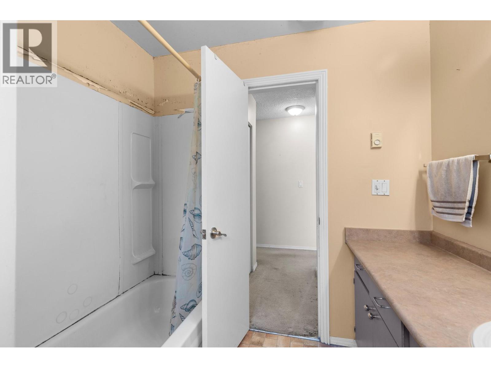 695 Girard Road - 28
