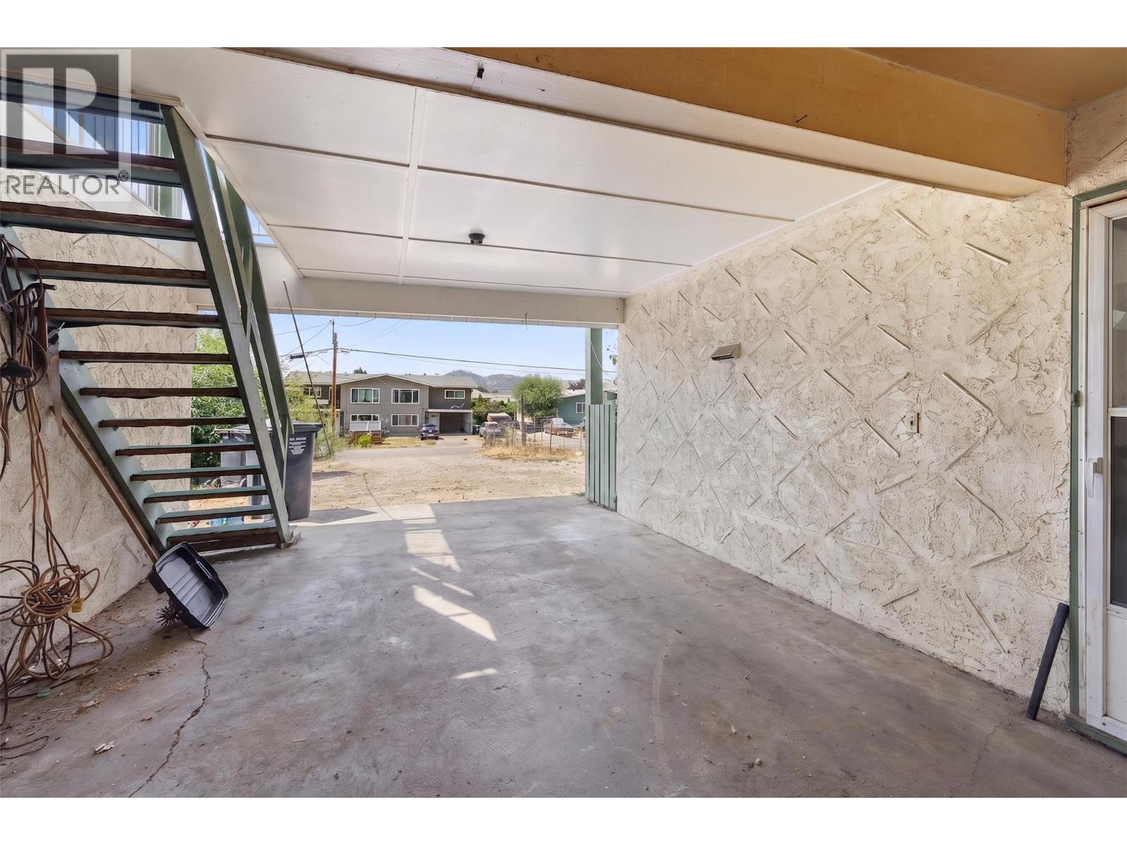 695 Girard Road - 47