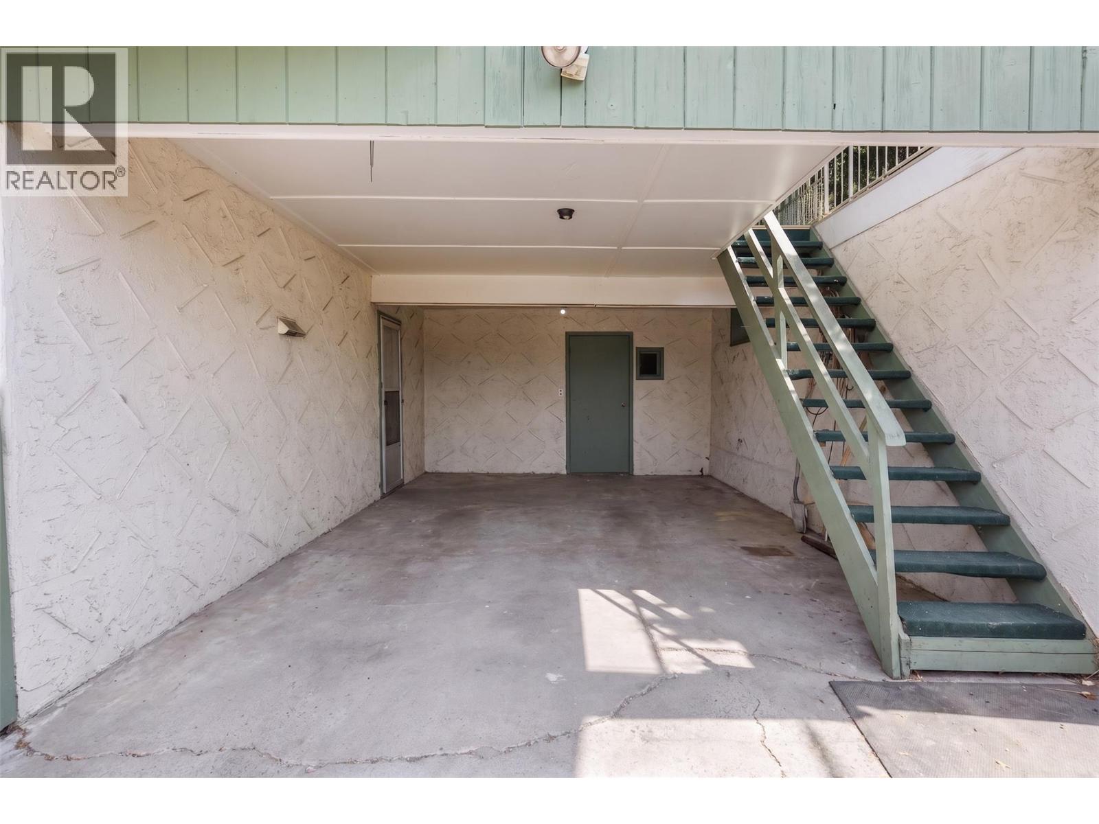 695 Girard Road - 48
