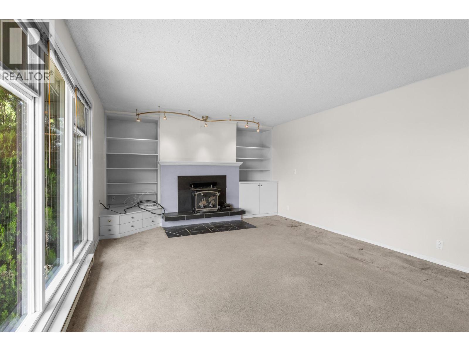 695 Girard Road - 9