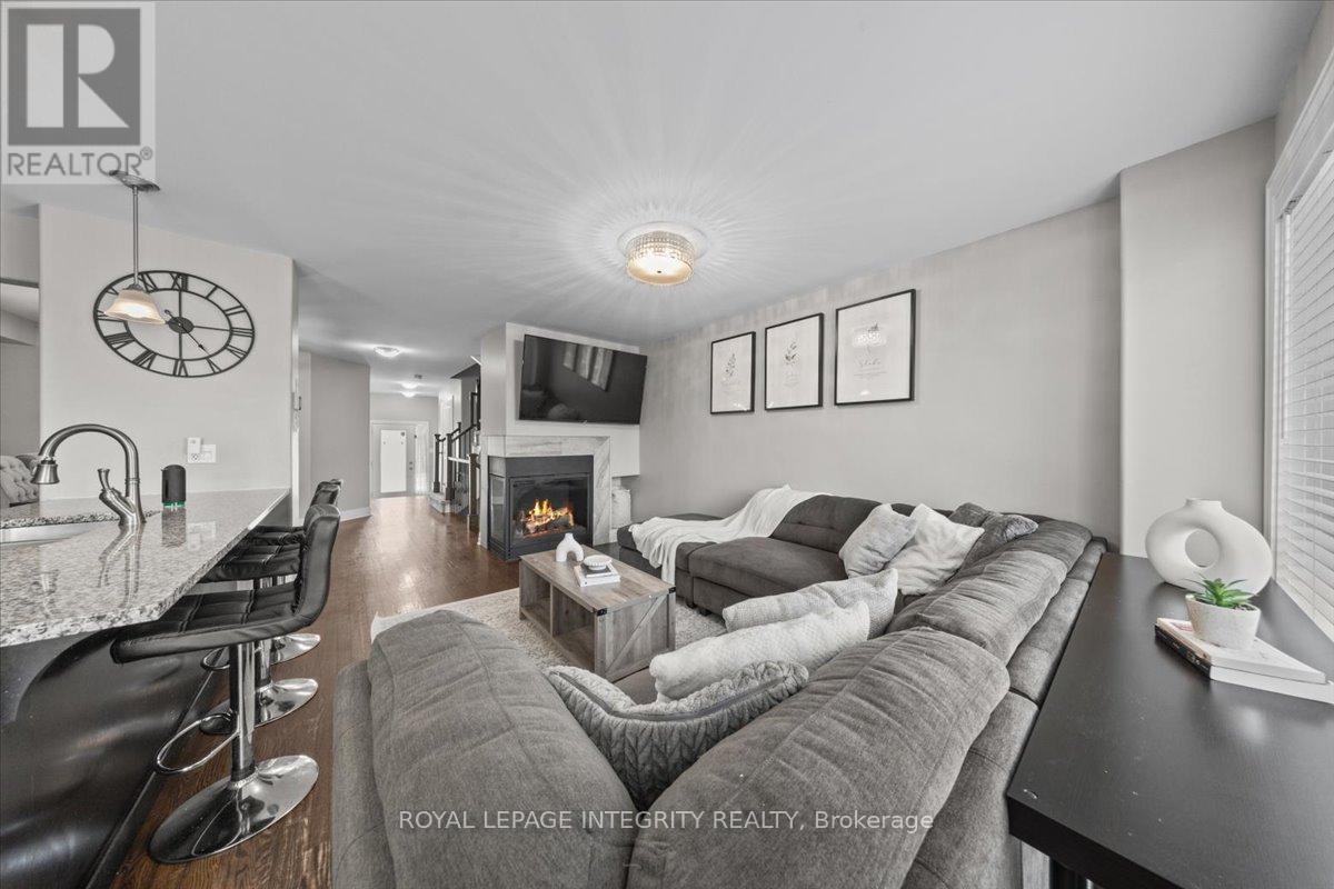 3 Bed, 3 Bath House for Sale in Ottawa – 154 WOODHURST CRESCENT, Ottawa – MLS# X13595142 - Image 32