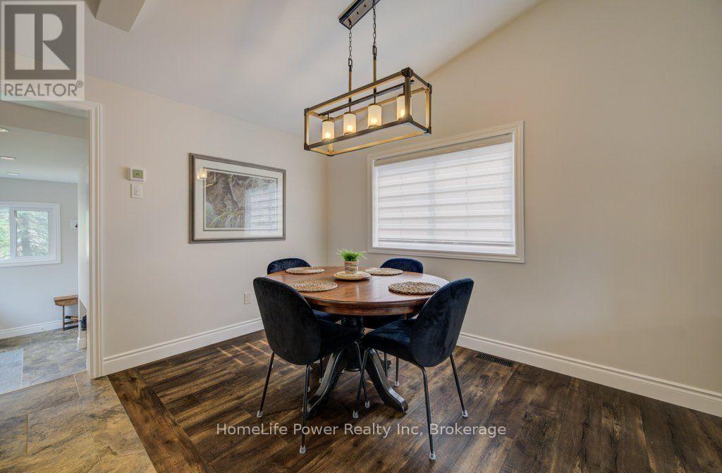 1077 QUEEN STREET - 7