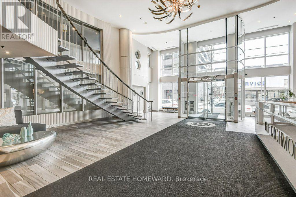 #1009 323 RICHMOND STREET - 2