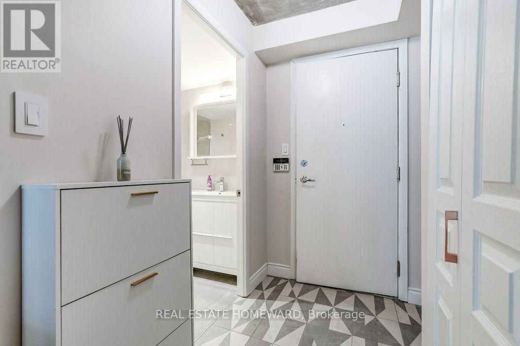 #1009 323 RICHMOND STREET - 7
