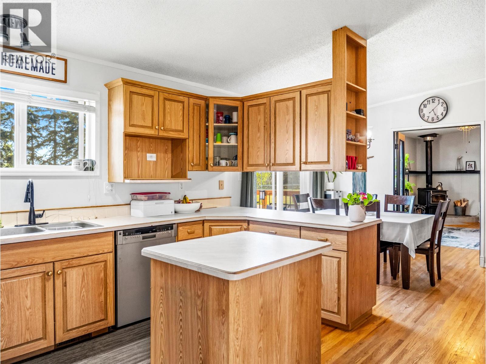 633 404 Avenue - 4
