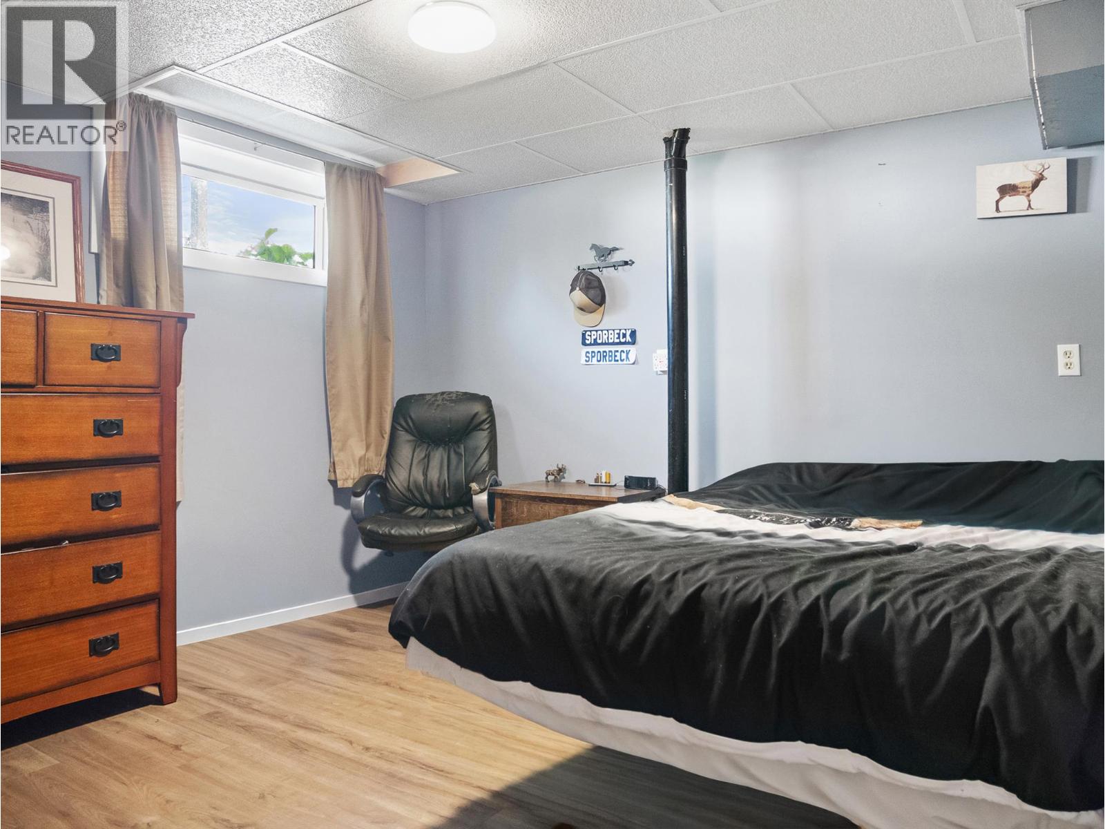 633 404 Avenue - Image 21