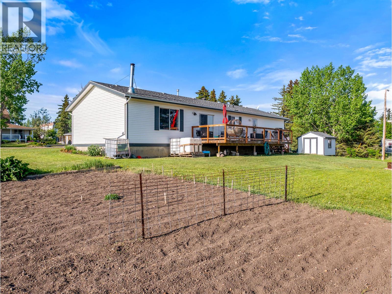 633 404 Avenue - Image 3