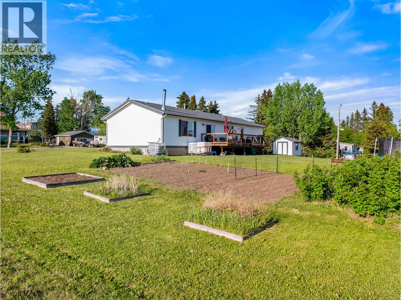 633 404 Avenue - 2