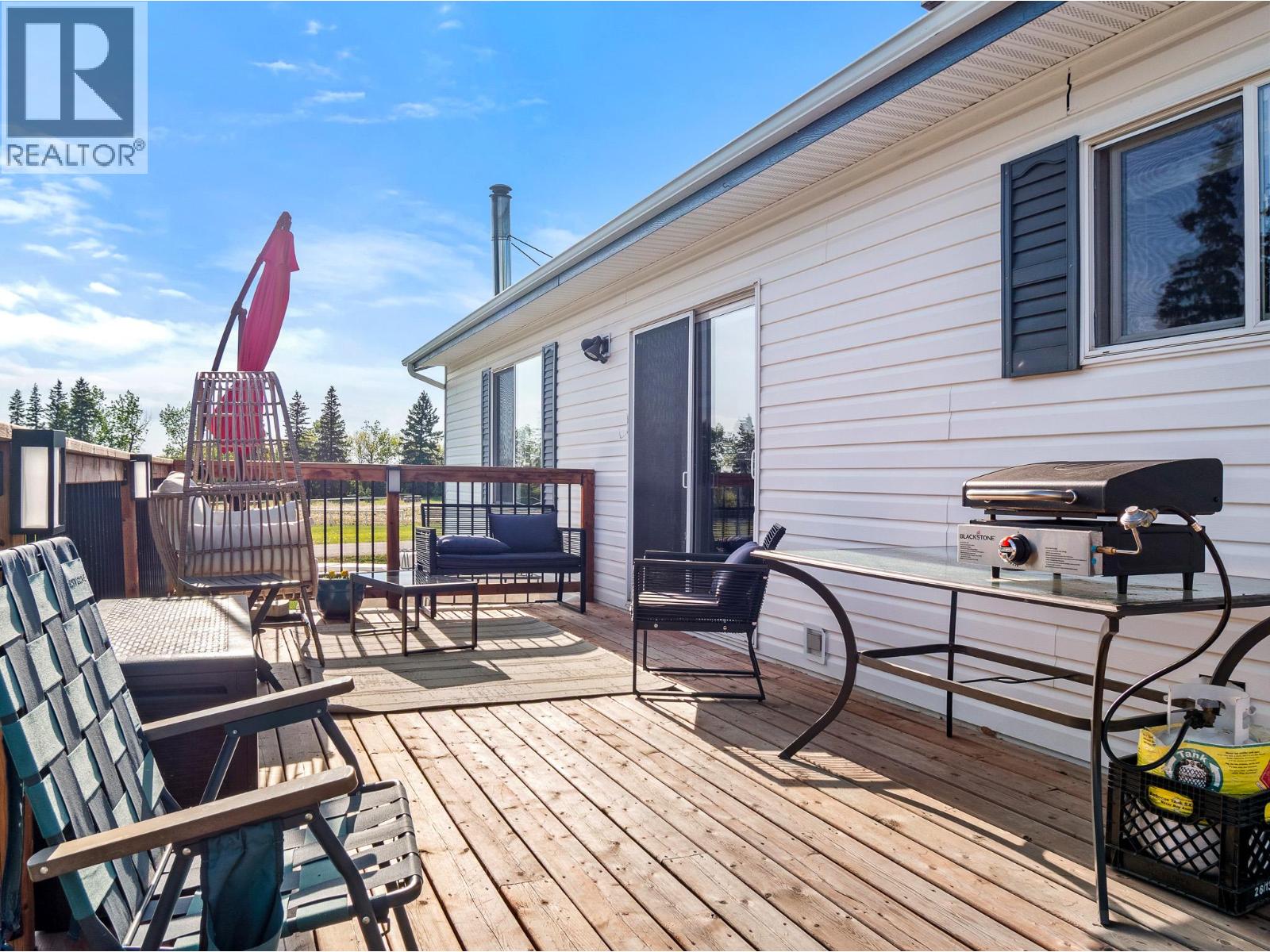 633 404 Avenue - Image 35