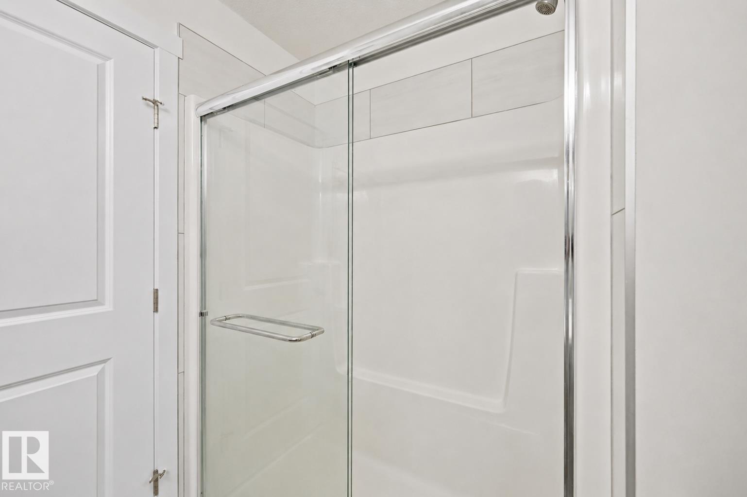 9815 107A AV - Image 18
