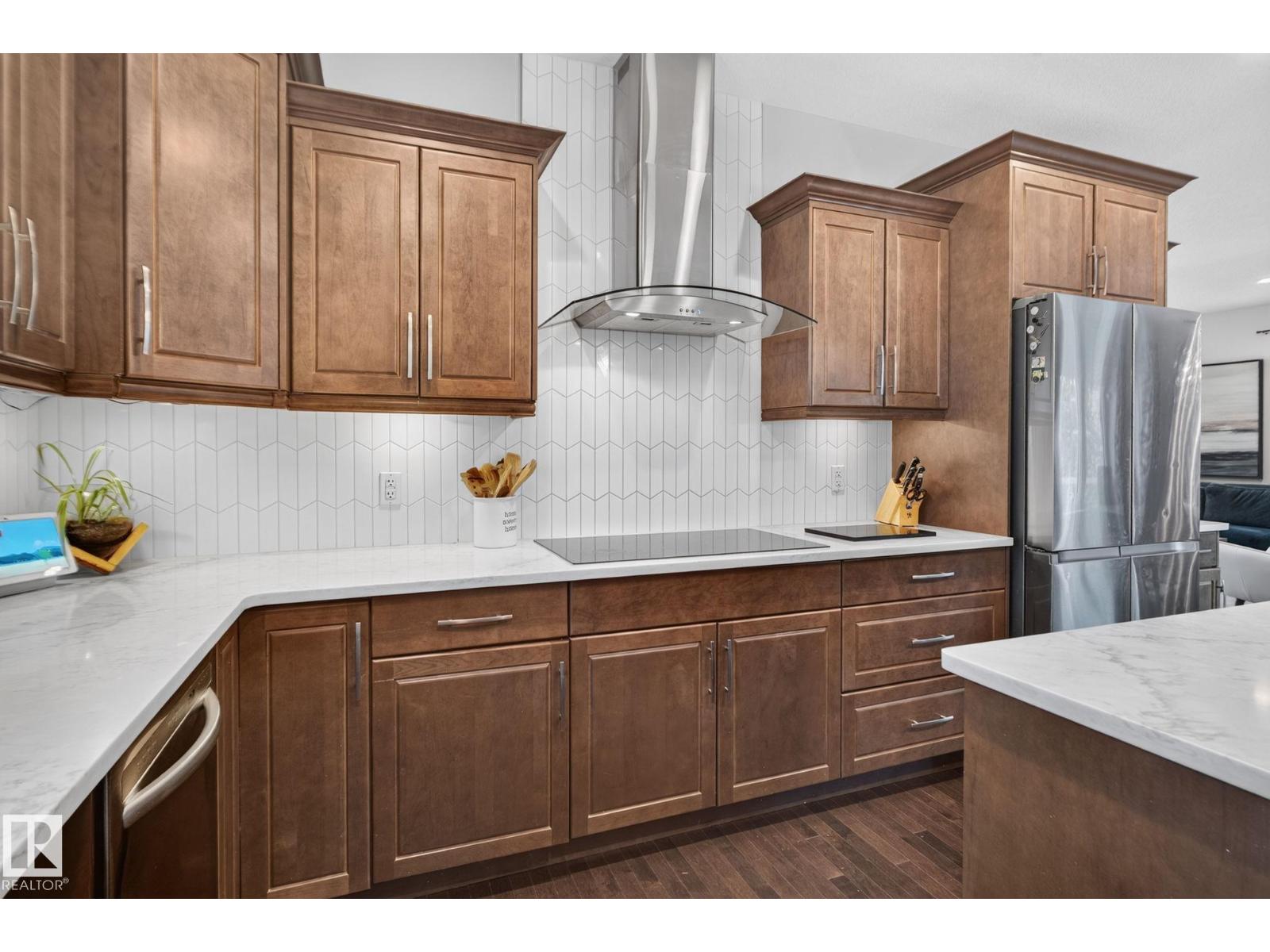 2327 FREZENBERG AV NW - Image 17