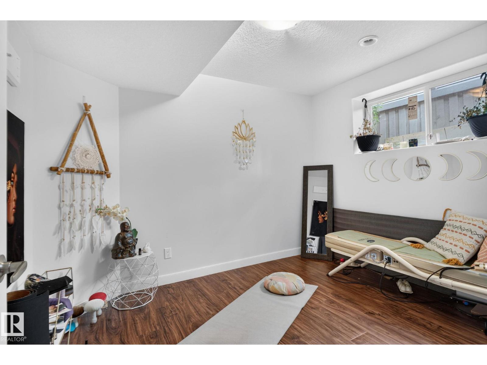 2327 FREZENBERG AV NW - Image 37