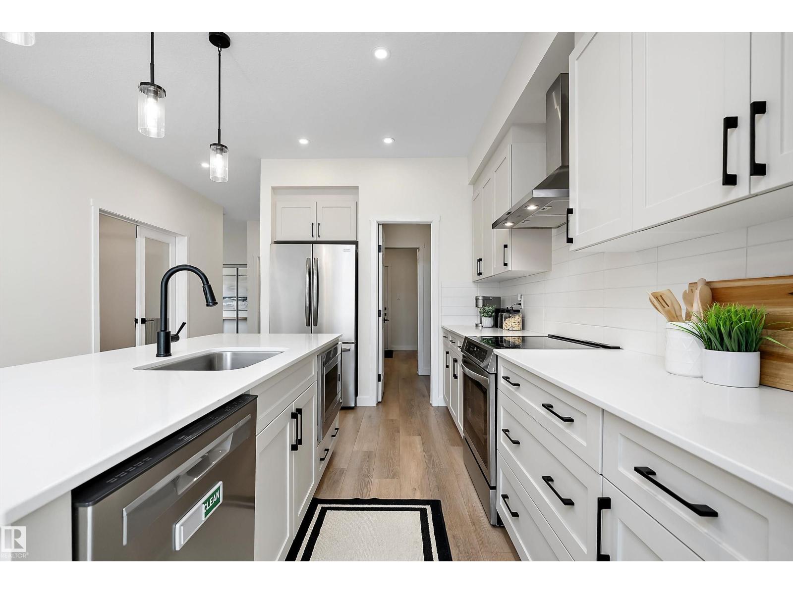 13007 213 ST NW - 15