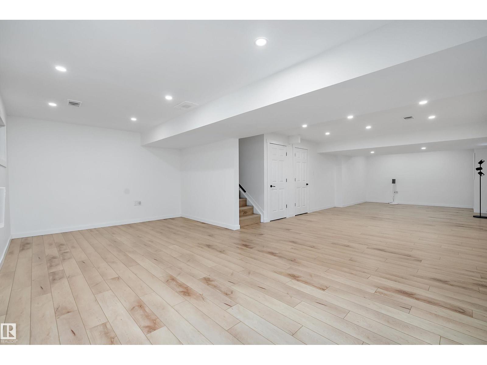13007 213 ST NW - Image 45