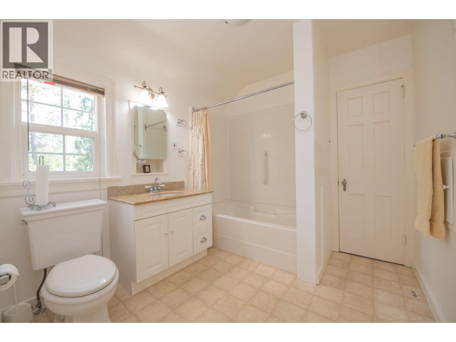 1851 Miller Street - Image 32