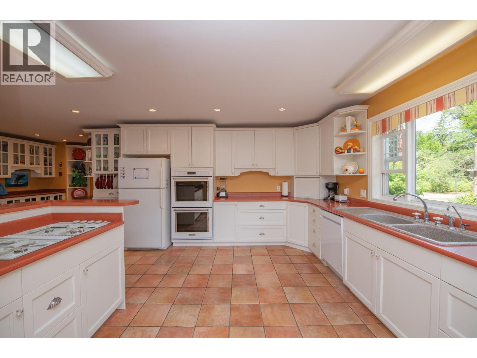 1851 Miller Street - Image 13