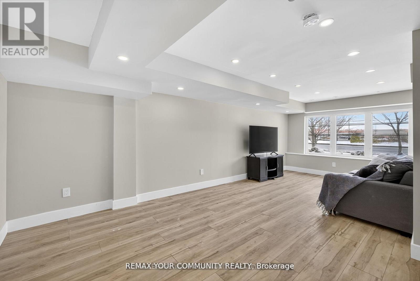 193 ZOKOL DRIVE - 16