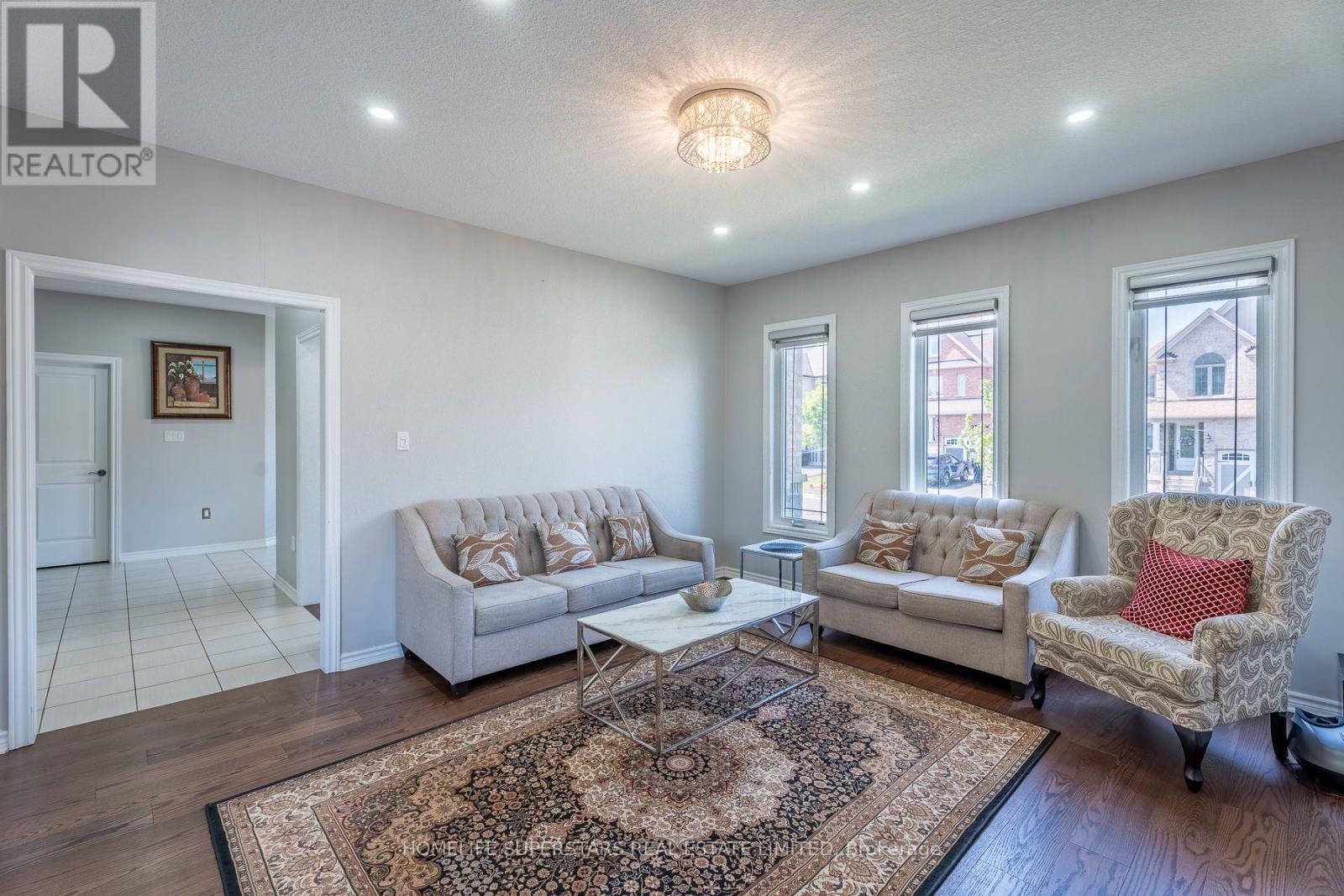 1 WALKER BOULEVARD - 16