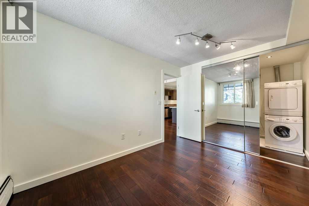 #204 1301 17 Avenue NW - 23