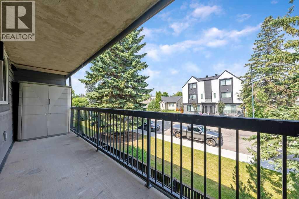 #204 1301 17 Avenue NW - 17