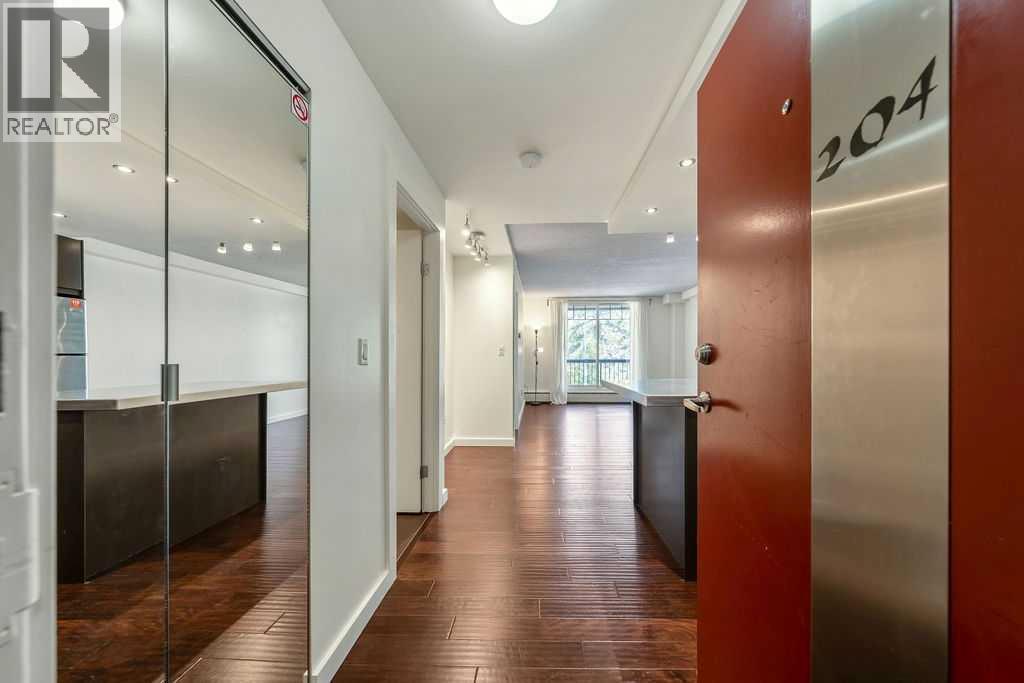 #204 1301 17 Avenue NW - 3