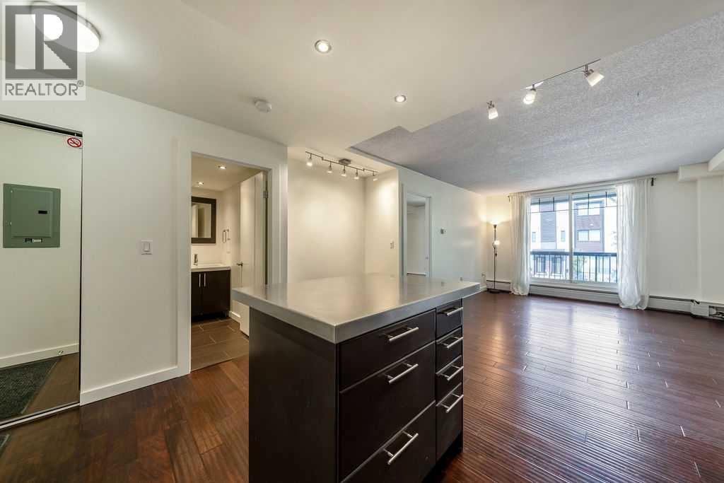#204 1301 17 Avenue NW - 9