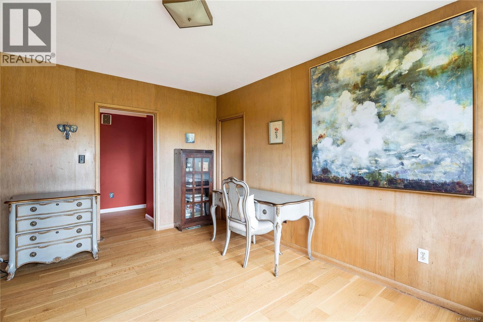 1554 Montgomery Ave - 29