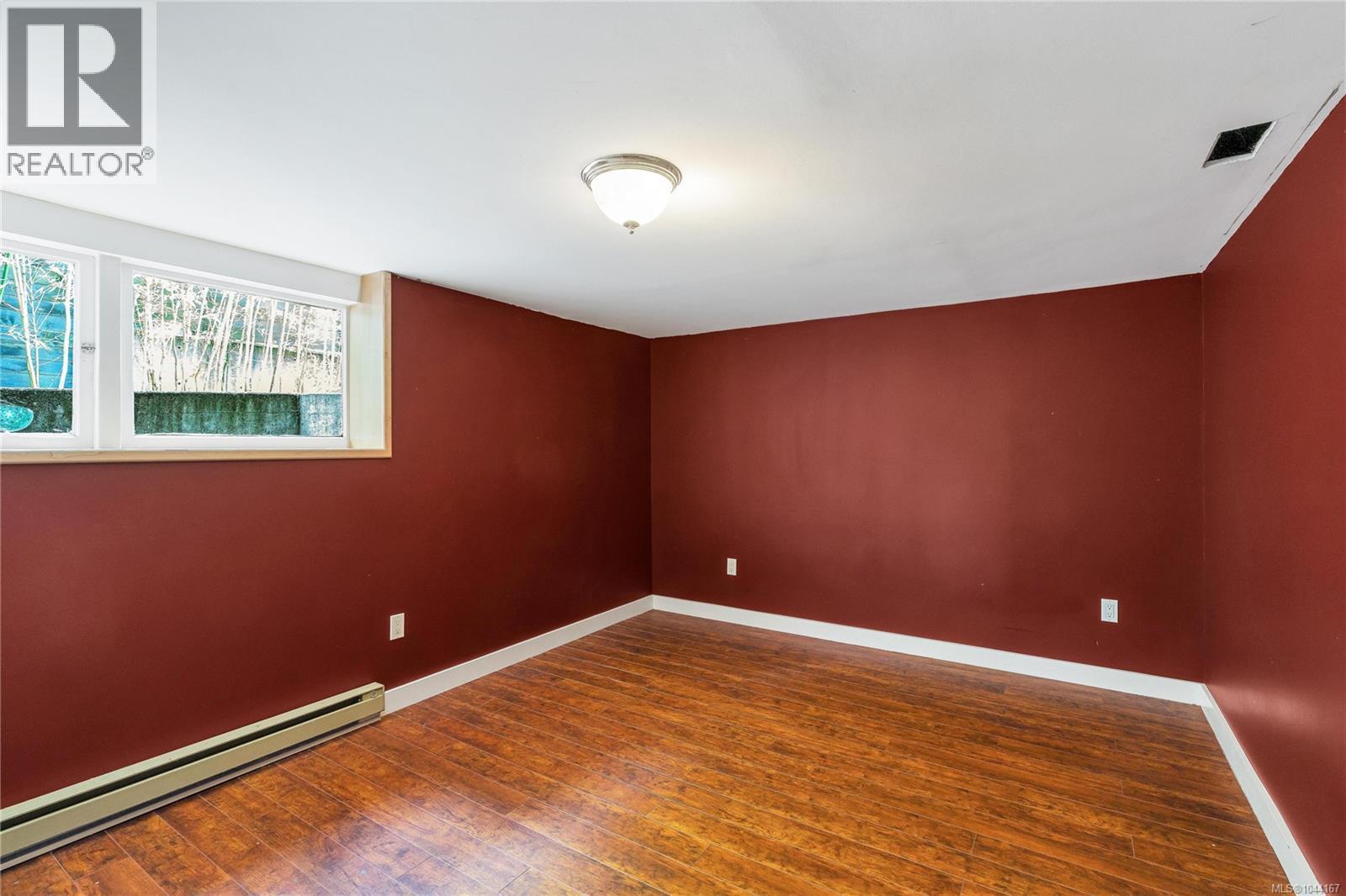 1554 Montgomery Ave - 45