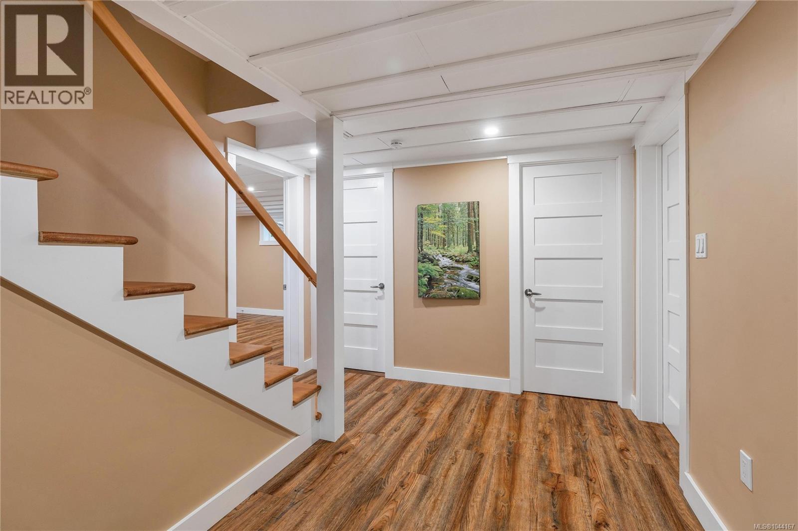 1554 Montgomery Ave - 49