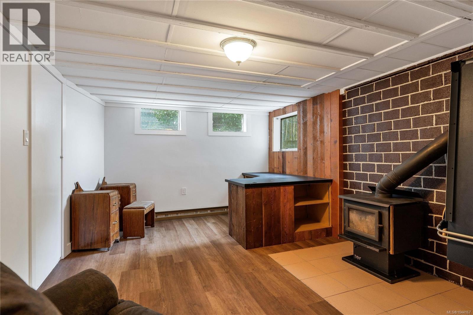1554 Montgomery Ave - 54