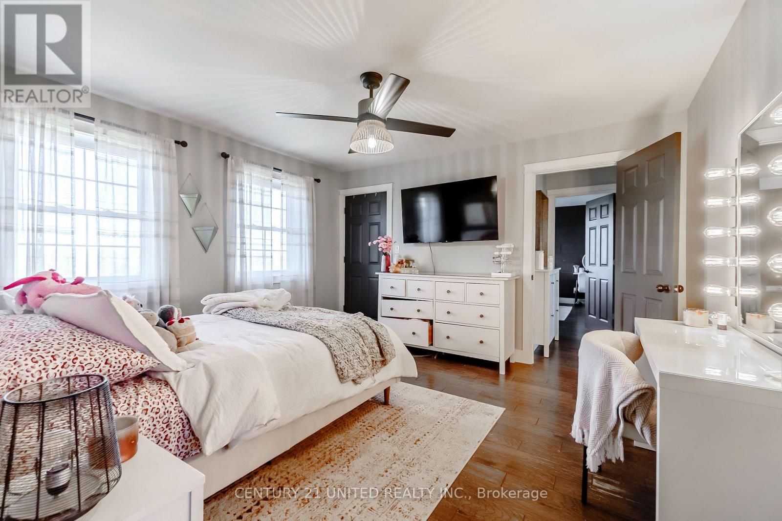 2223 CAMERON LINE - 26