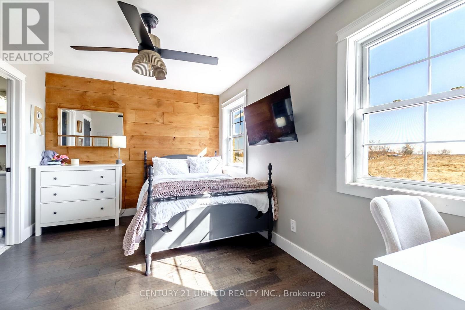 2223 CAMERON LINE - 28