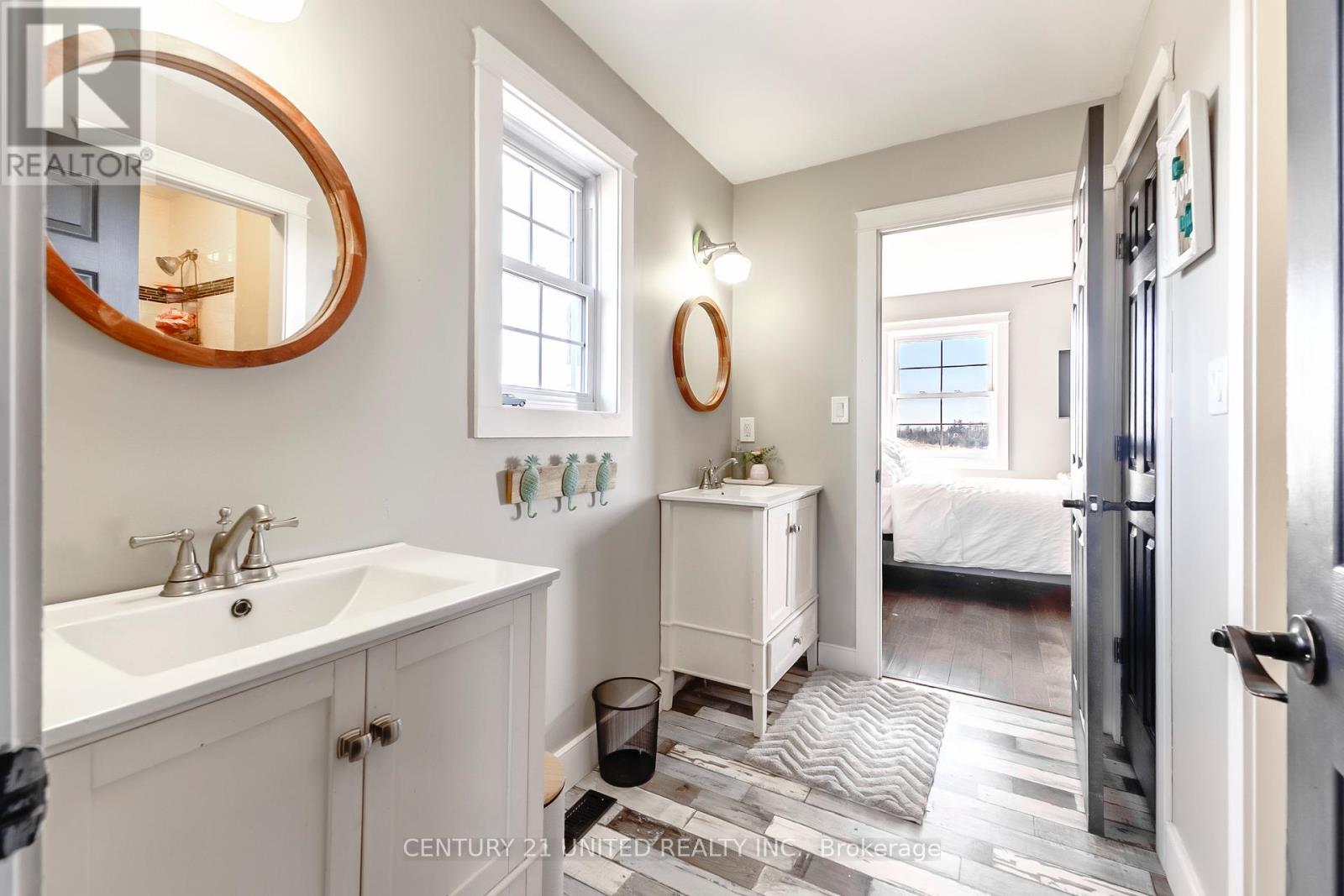2223 CAMERON LINE - 32