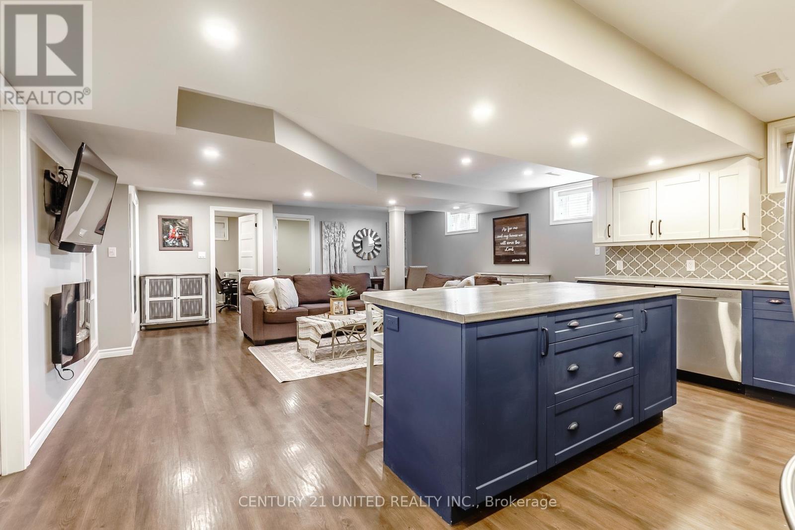 2223 CAMERON LINE - 36
