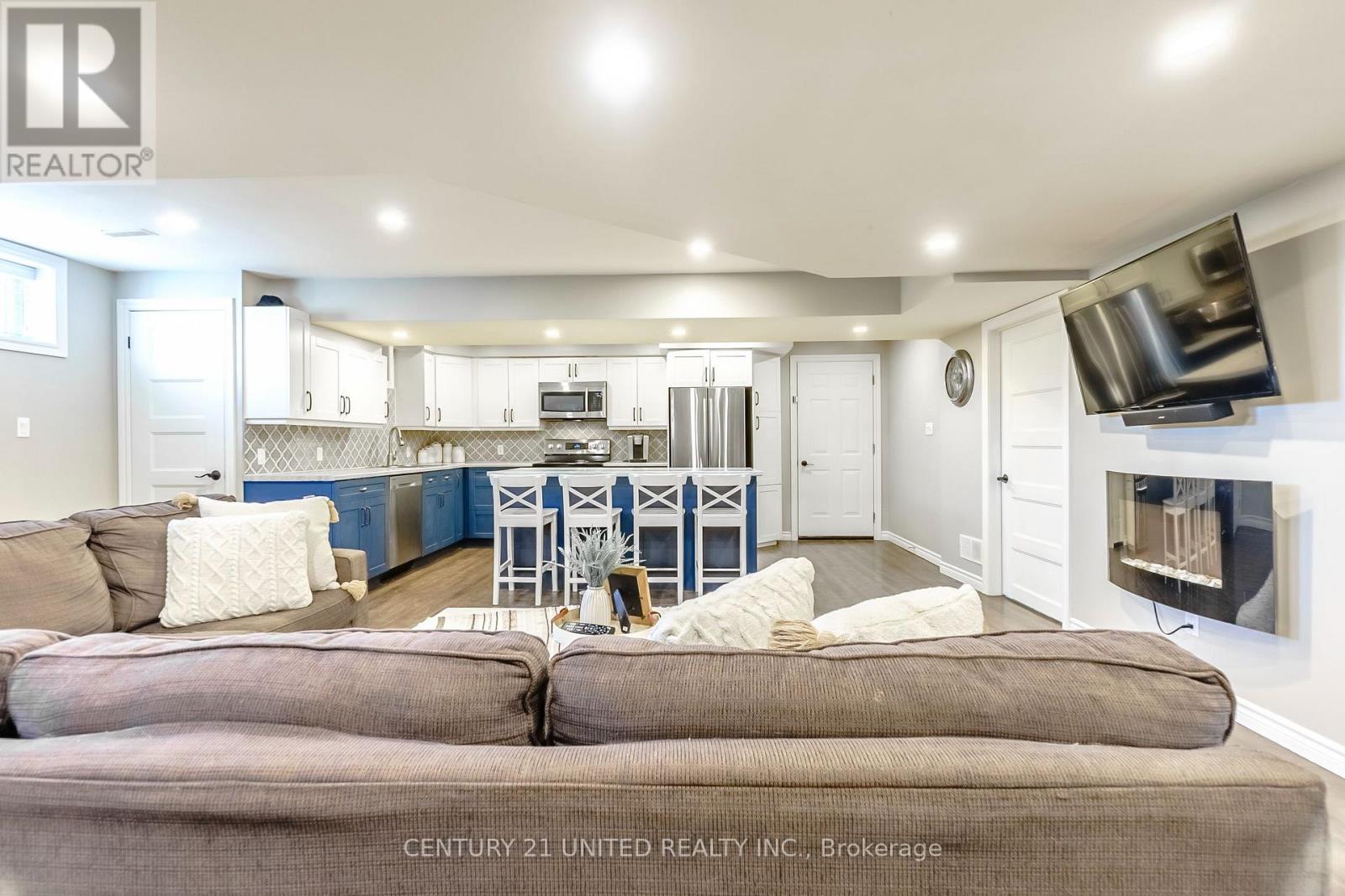 2223 CAMERON LINE - 42