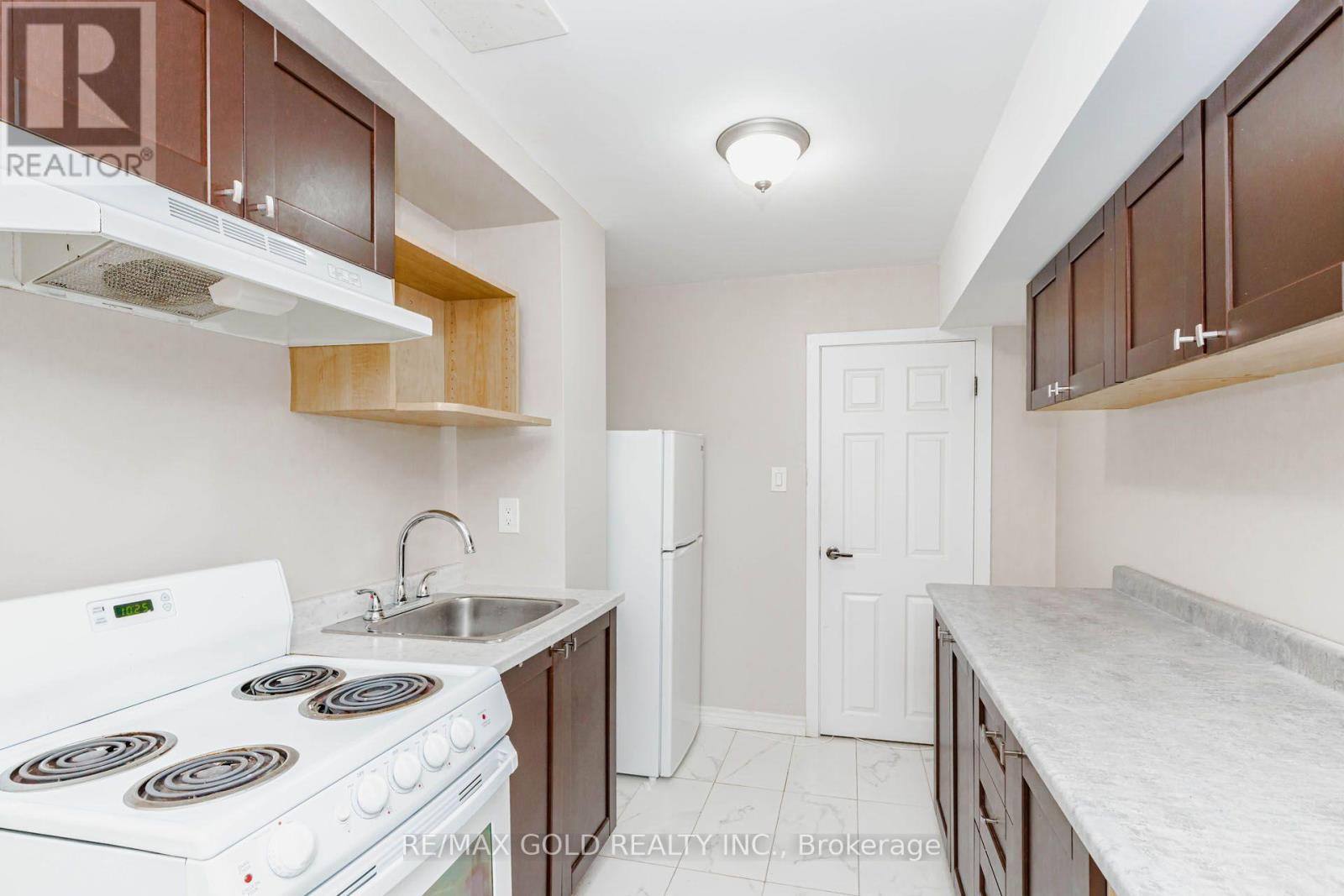 22 CLINTON STREET - 25